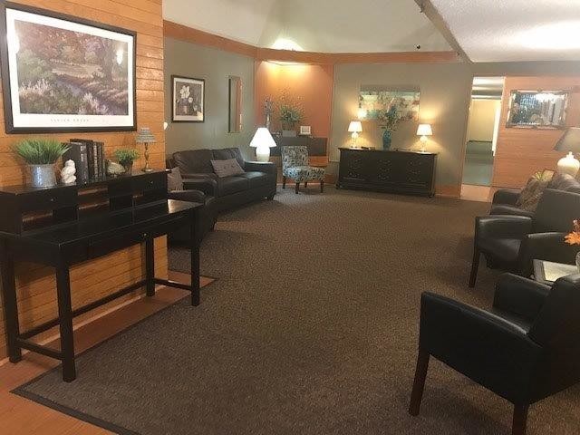 Photo - Fairway Tower & Manor Apartments