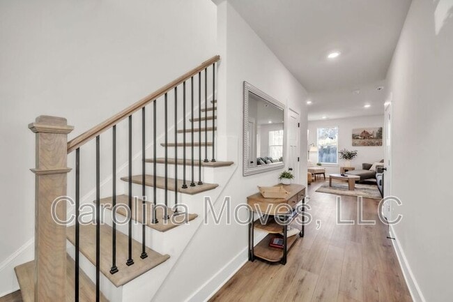 Photo - 860 Pleasant Fls Dr