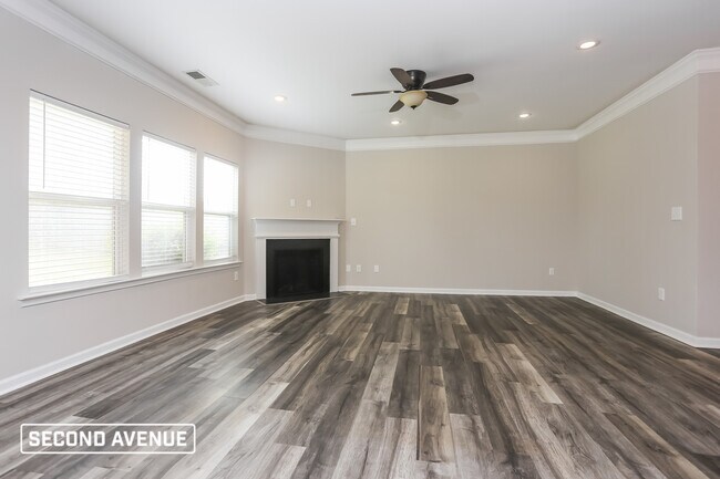 Photo - 233 Klinetop Dr