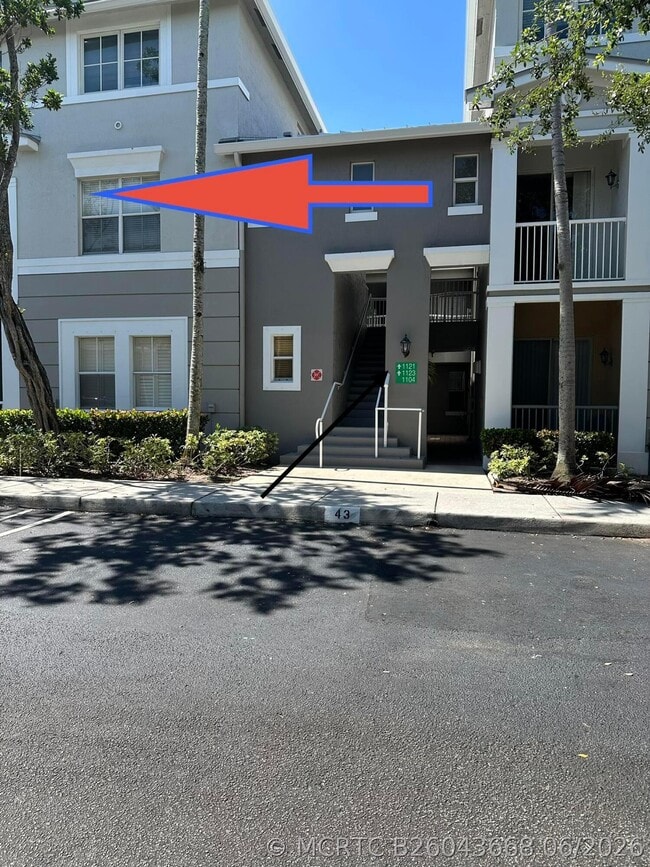 Building Photo - 1121 Shoma Dr