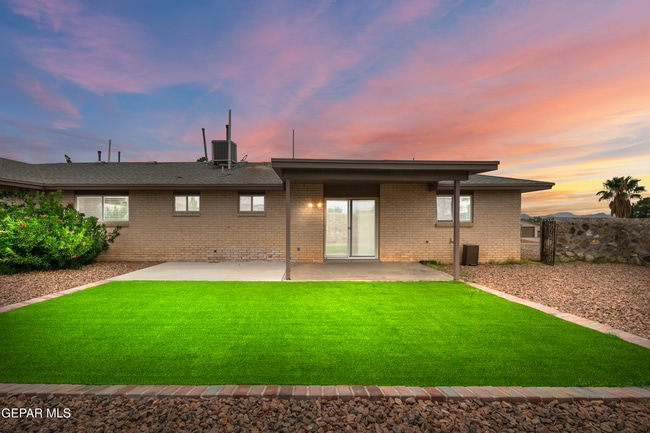 Photo - 7139 Orizaba Ave