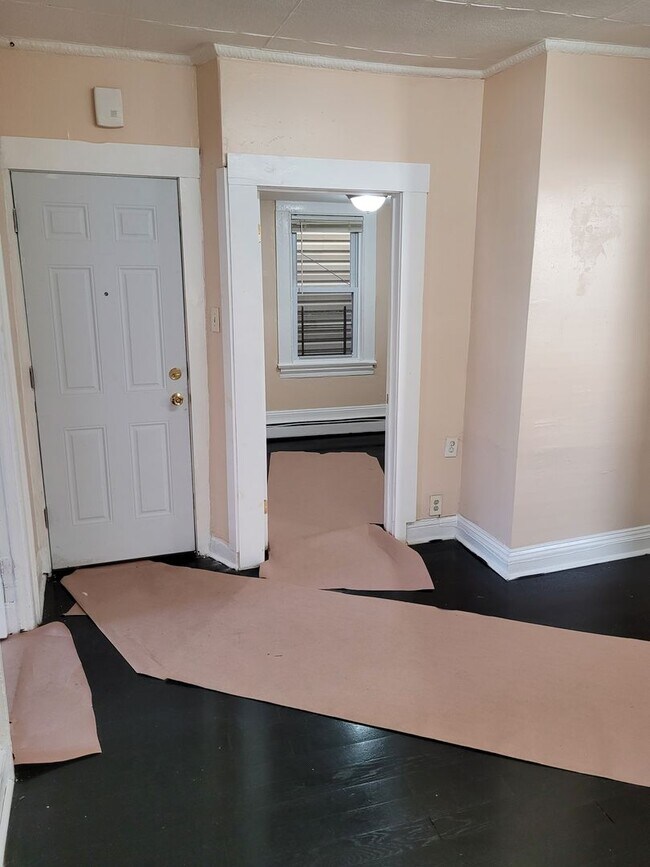 Photo - 90 Cutler St Unidad 2nd Floor