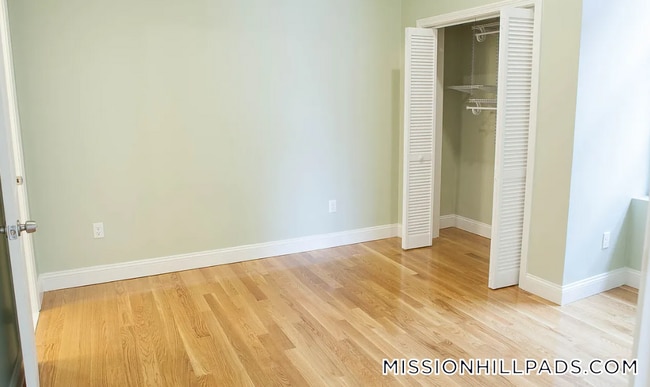 Photo - 409 Dudley St Unit 2