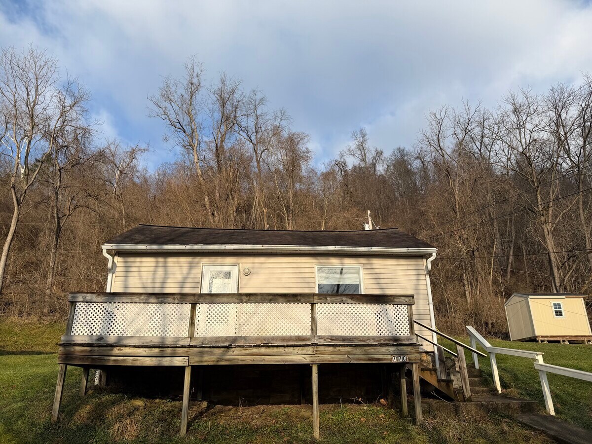 Photo - 717 Powell Ave