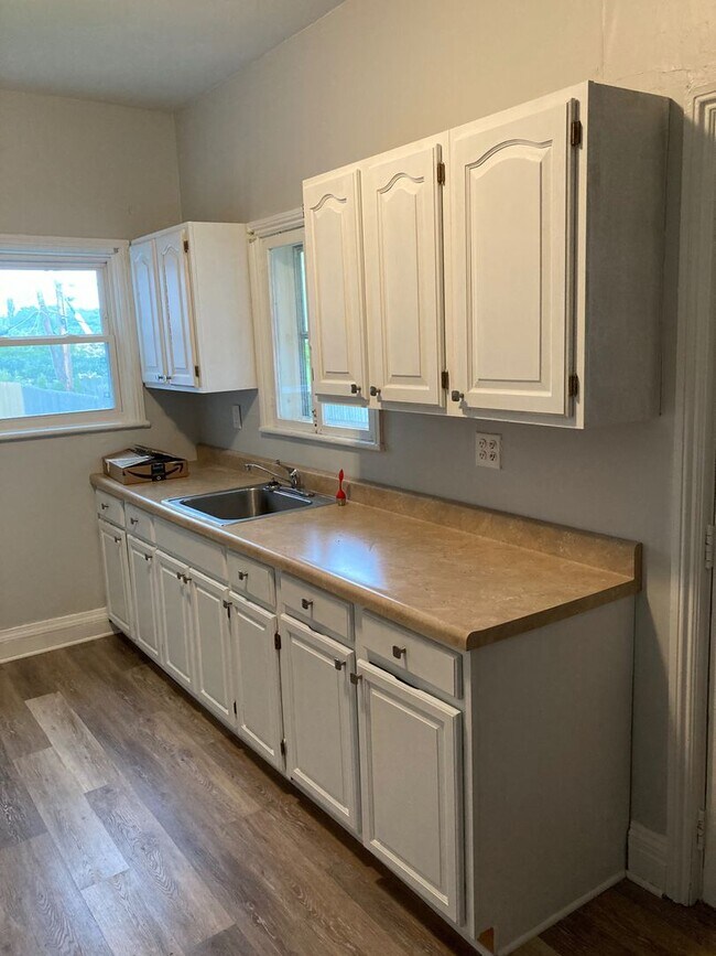 Photo - 256-258 GREGORY ST Unit 256 GREGORY ST