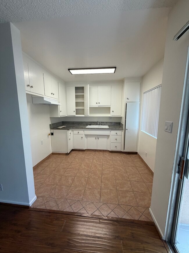 Photo - 1616 Armacost Ave