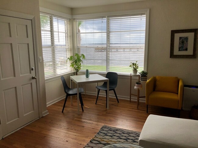 Dos habitaciones con vista al río