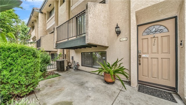 Building Photo - 7137 Shoup Ave