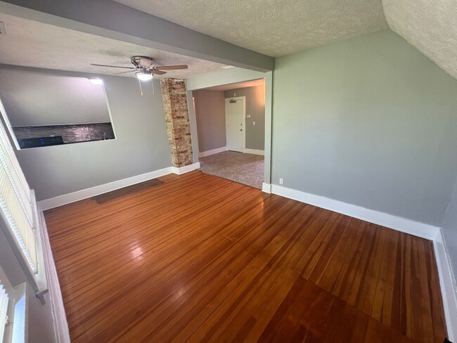 Photo - 2800 R St Unit #2