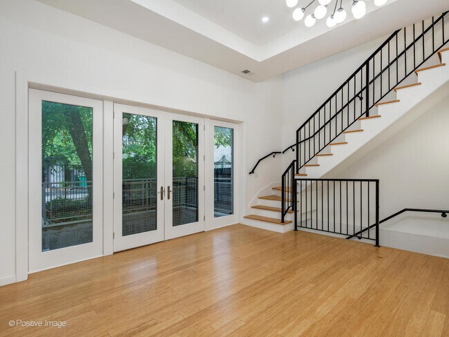 Photo - 842 N Wolcott Ave Unidad 4