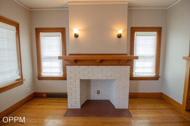 Photo - 2 br, 2 bath House - 4202 S 12th St