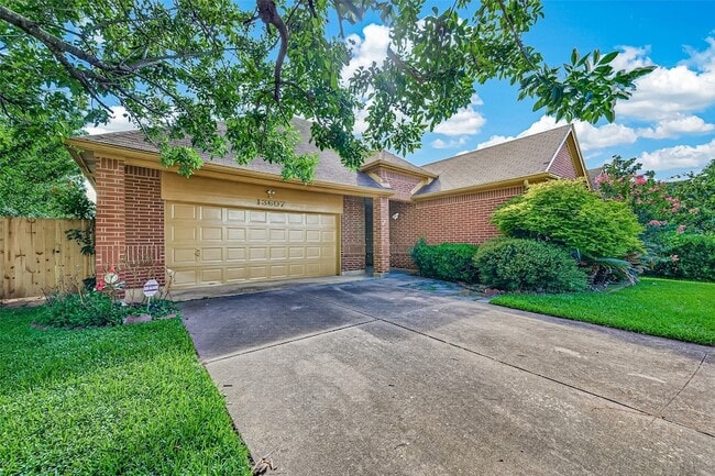 Photo - 13607 Sable Ln