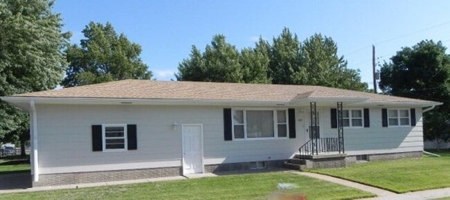 Building Photo - 3 bedroom house for rent