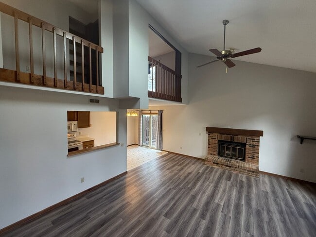 Photo - 5123 Pinebrook Dr