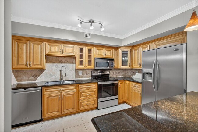 Photo - 382 Golfview Rd