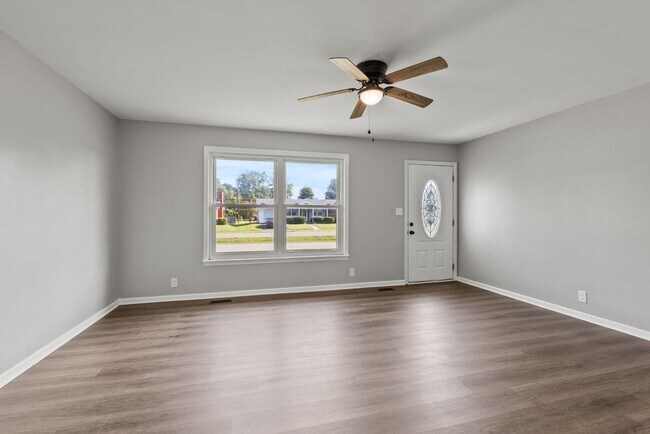 Photo - 610 Greenbriar Dr