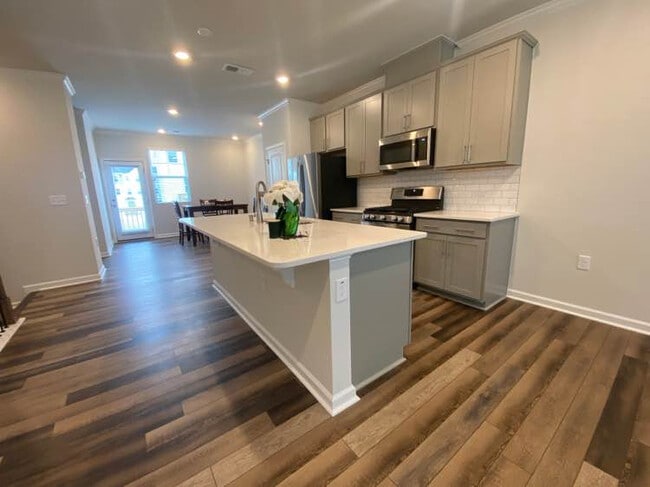 Photo - Room in Townhome on Kasota Ln