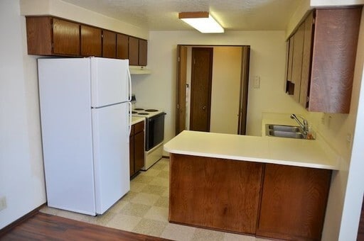 Photo - 6785 Lotus St