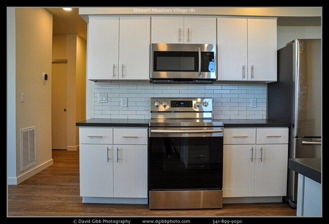 1566 Myers Ln Unit 102