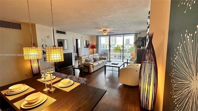 Photo - 3703 NE 166th St Unit 503