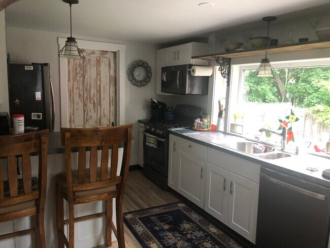 Photo - 359 Broadway