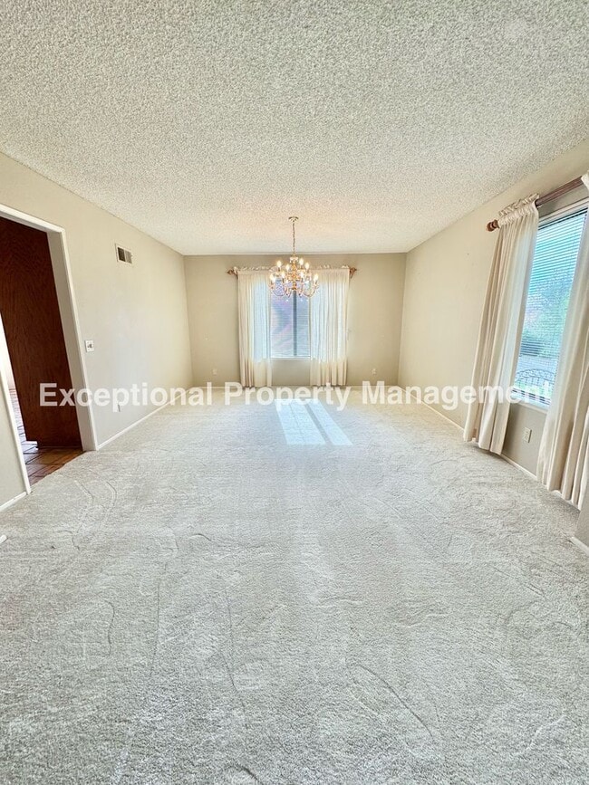 Photo - Great Deer Creek Estate