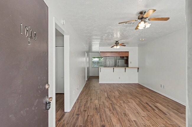1605 Hazelwood St Unidad B