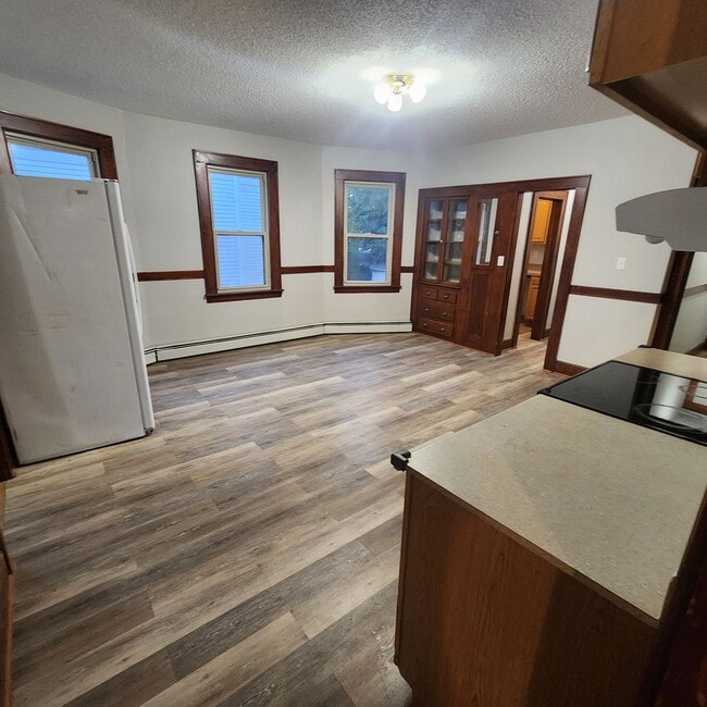 Photo - 266 Grove St Unit 2nd Floor