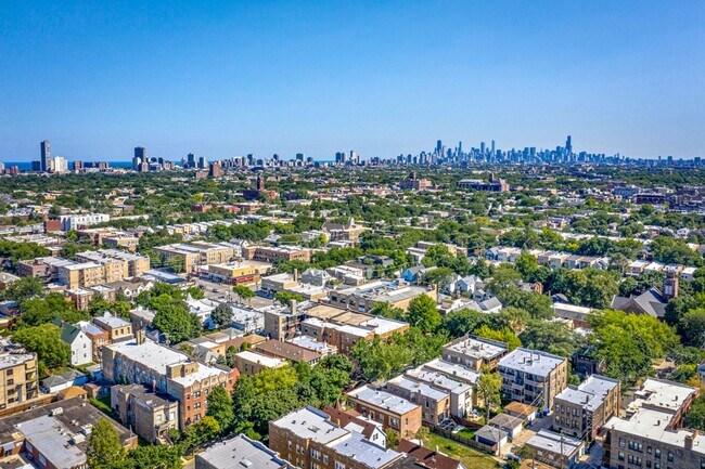 2020-36 W. Montrose / 4405-09 N. Seeley