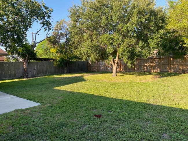 Photo - 857 Belmeade Dr