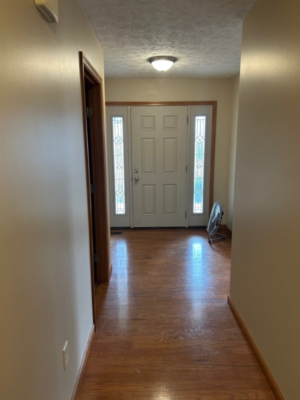 Photo - 2439 Meadowpoint Dr