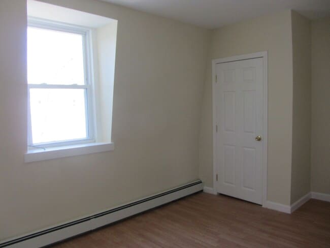 43-45 Storer St