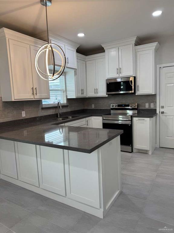 Photo - 13 Clarence Dr Unit 3