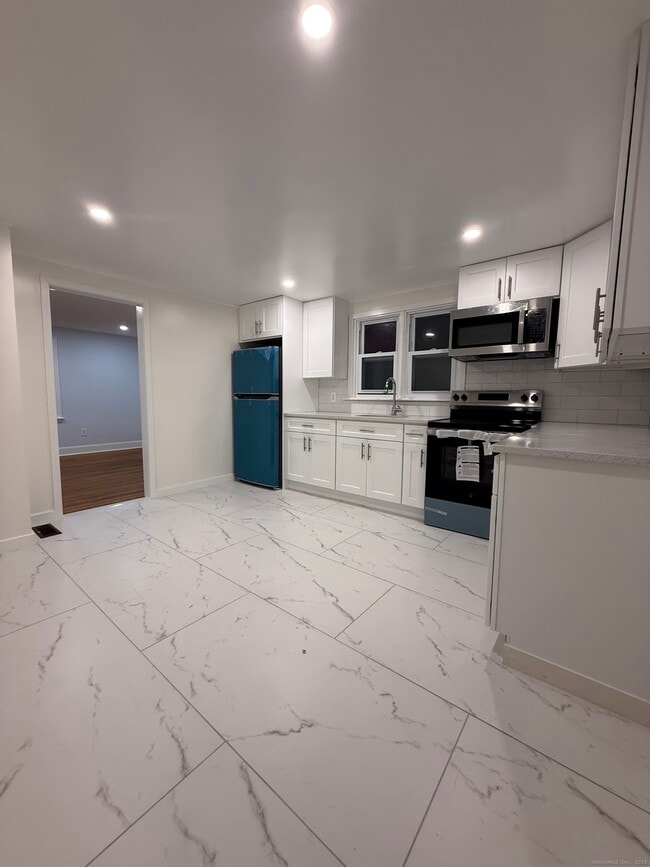 Photo - 121 Milford Ave