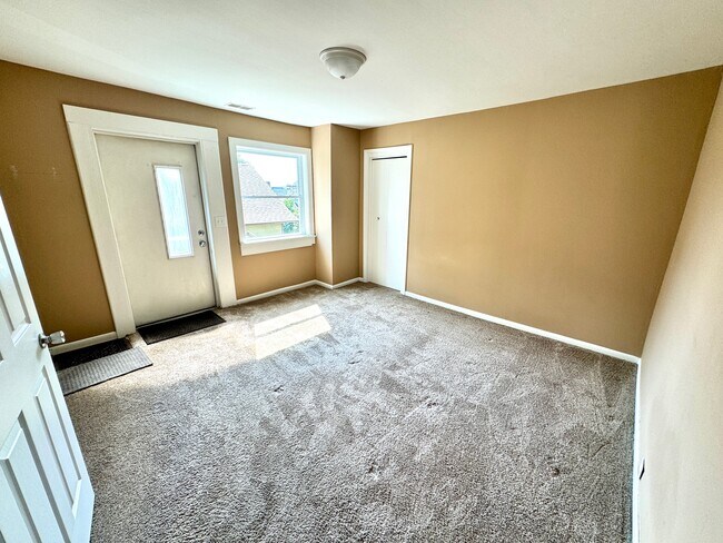 Photo - 335 James Ave SE Unit 2