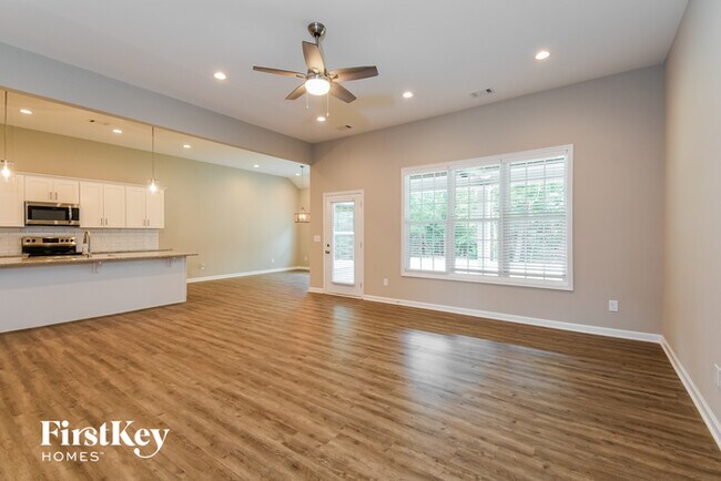 Photo - 38 Somersby Dr