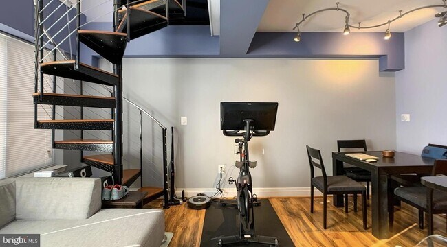1225 13th St NW Unit 110