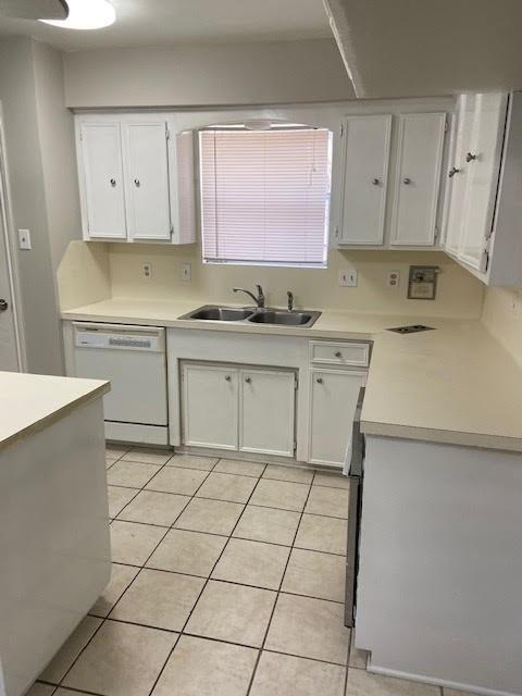 Photo - 7846 John St