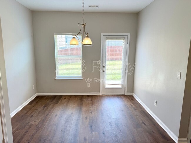 Photo - 7766 Flyaway Rd