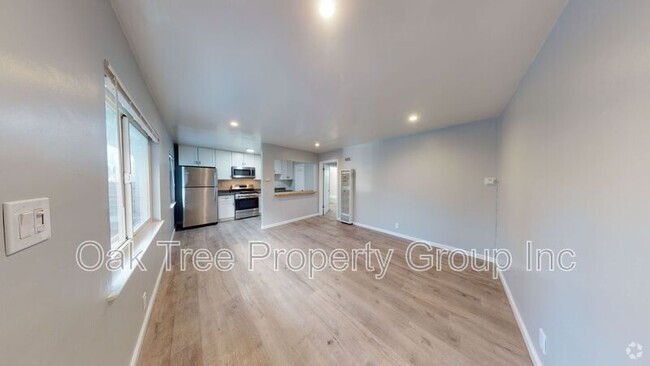 Building Photo - 824 15th St Rental