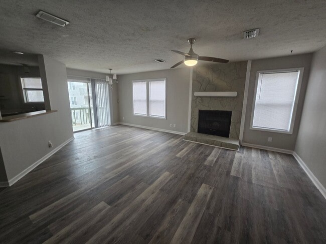 Photo - 6821 Willowbrook Dr