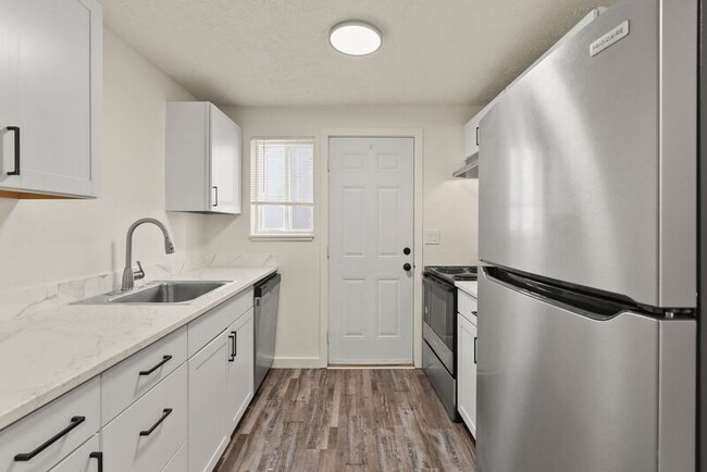 Photo - 2914 N Hogan St