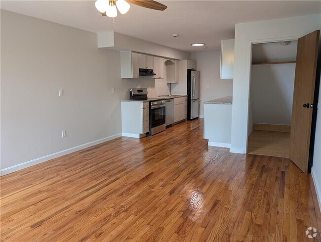 Building Photo - 420 Woodward Rd Unit 36 Rental