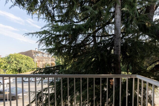 Photo - 55 E 12th Ave Unit ID1051840P