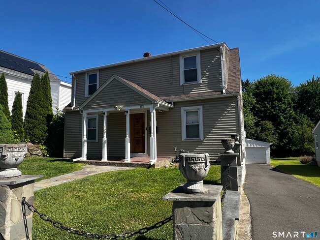 Photo - 173 Bradley Ave