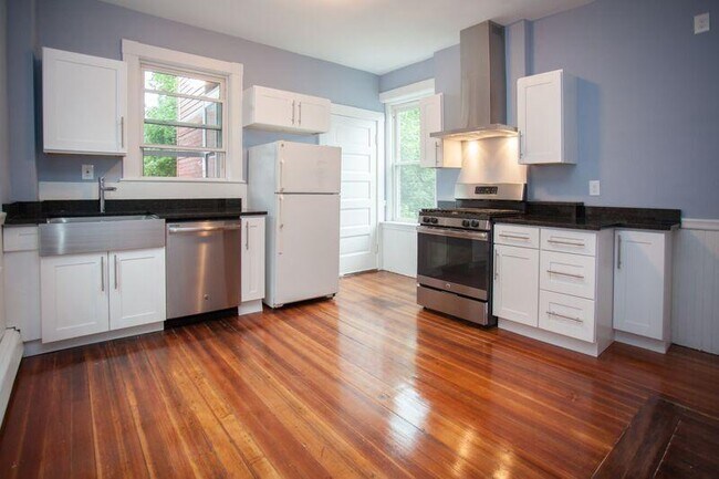 200 Harvard St Unit 2