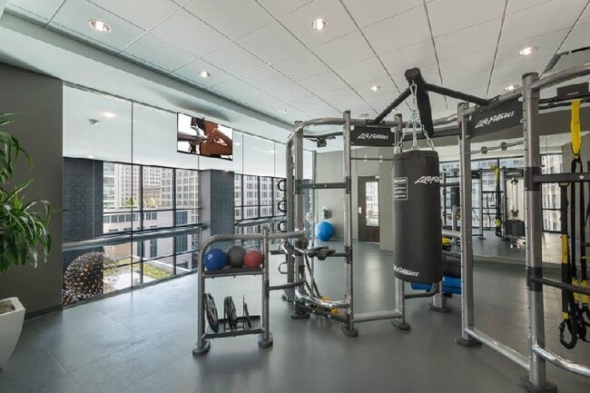 Photo - 76 E Lake St