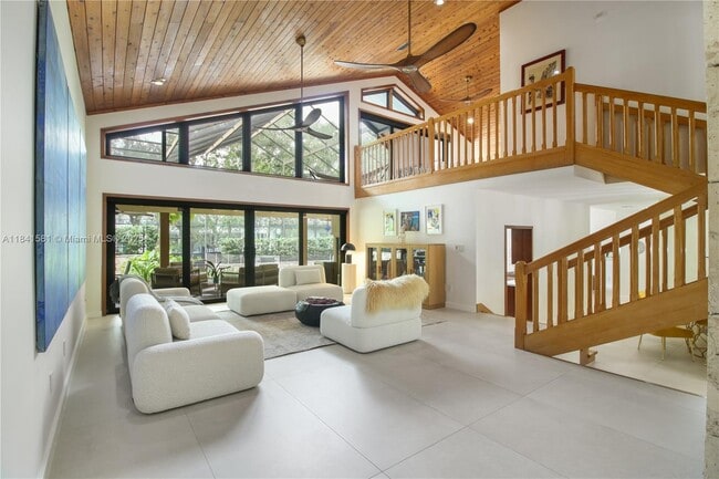 Building Photo - 8120 SW 182nd St Rental
