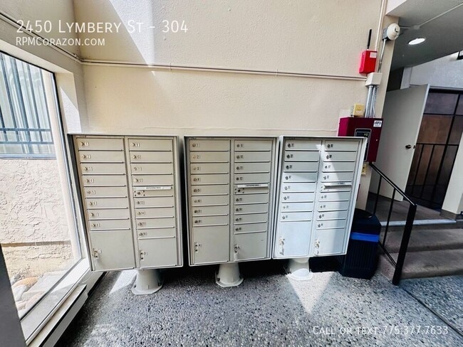 Photo - 2450 Lymbery St