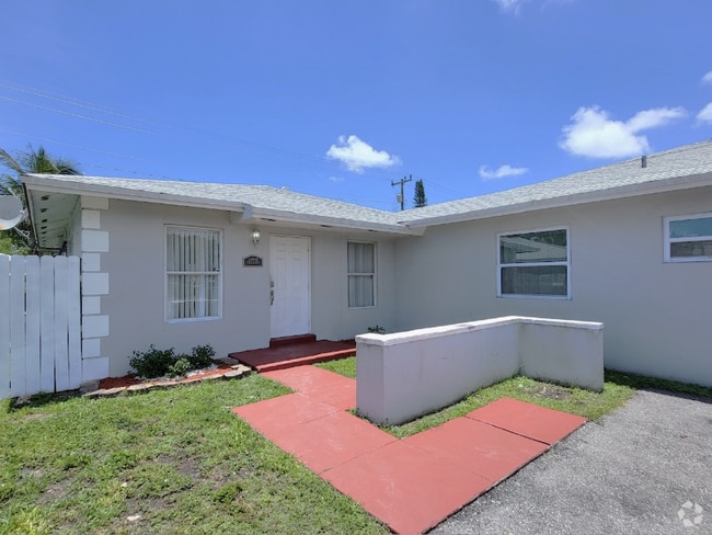 Building Photo - 18725 SW 100th Ave Rental
